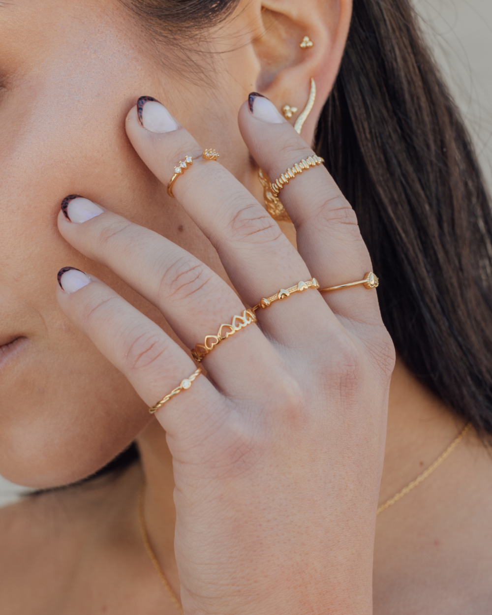 Anillo Corazones Bañado en Oro - Zazü