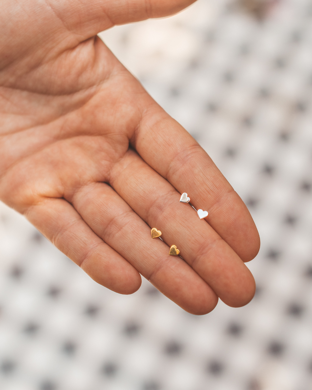 Aritos de Corazón Bañados en Oro