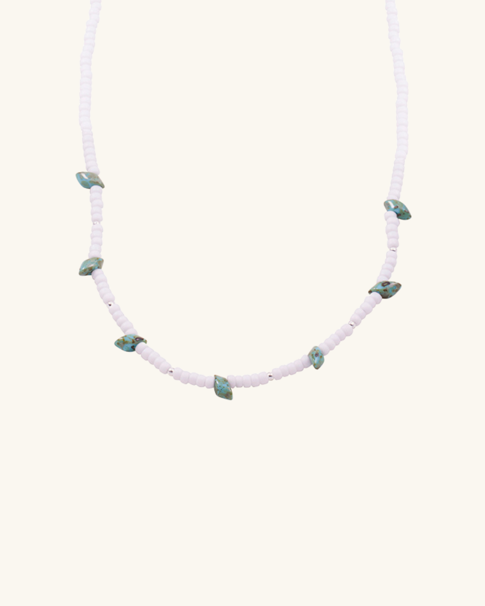 Collar Magatama Blanco y Turquesa