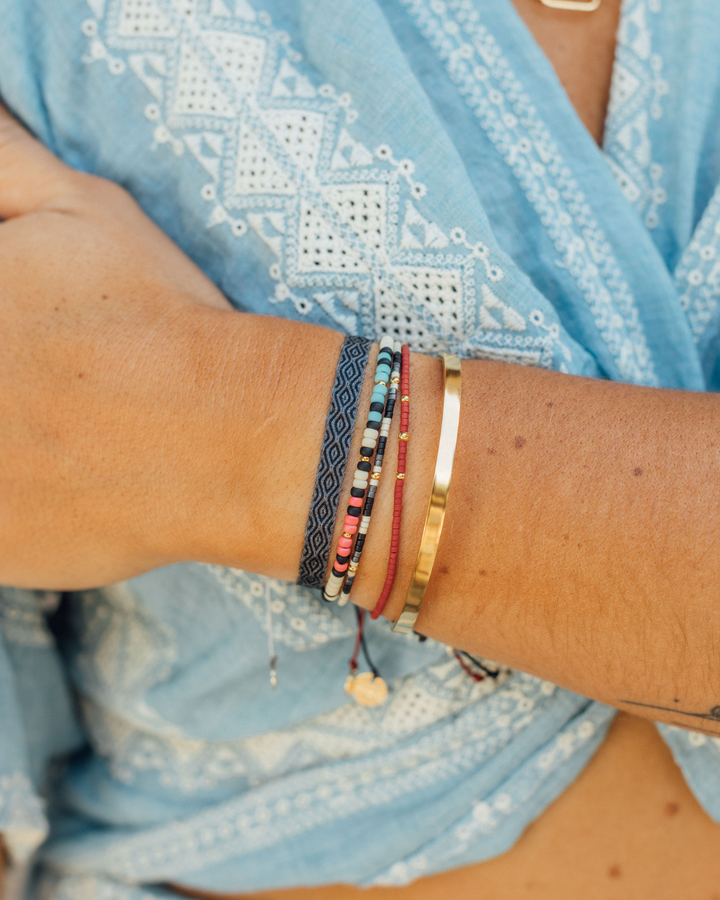 Pulsera Irasema con Mostacillas de Plata Bañadas en Oro