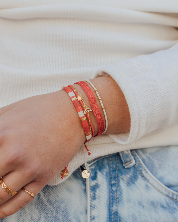 Pulsera Marfil con mostacillas bañadas en oro