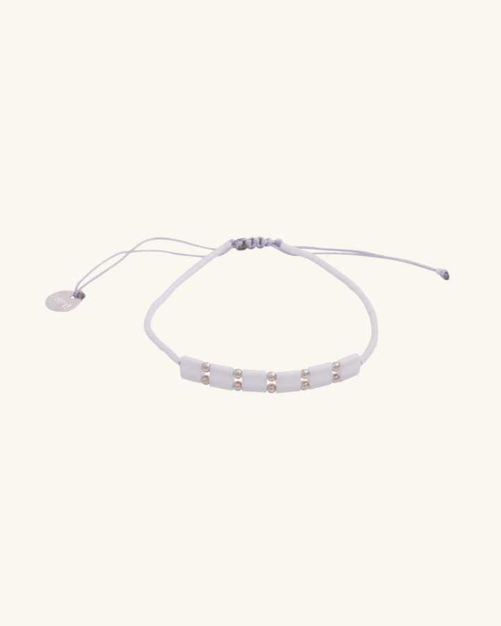 Pulsera Placa Fita Blanca con Mostacillas de Plata