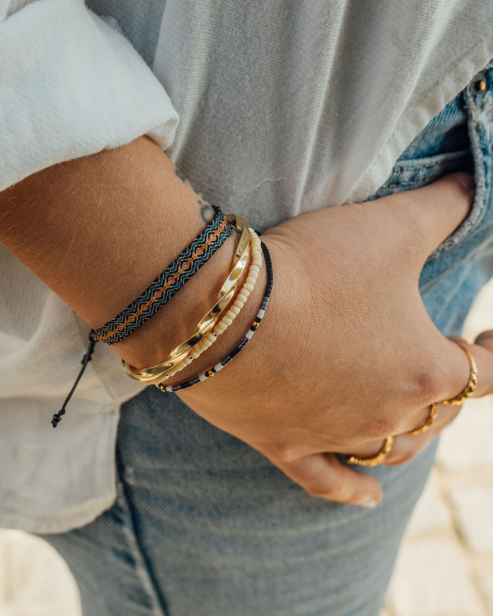 Pulsera Yanay con Mostacillas de Plata Bañadas en Oro