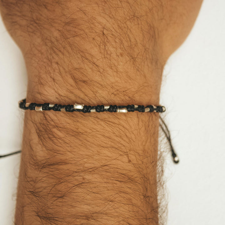 Pulsera Nias Negra