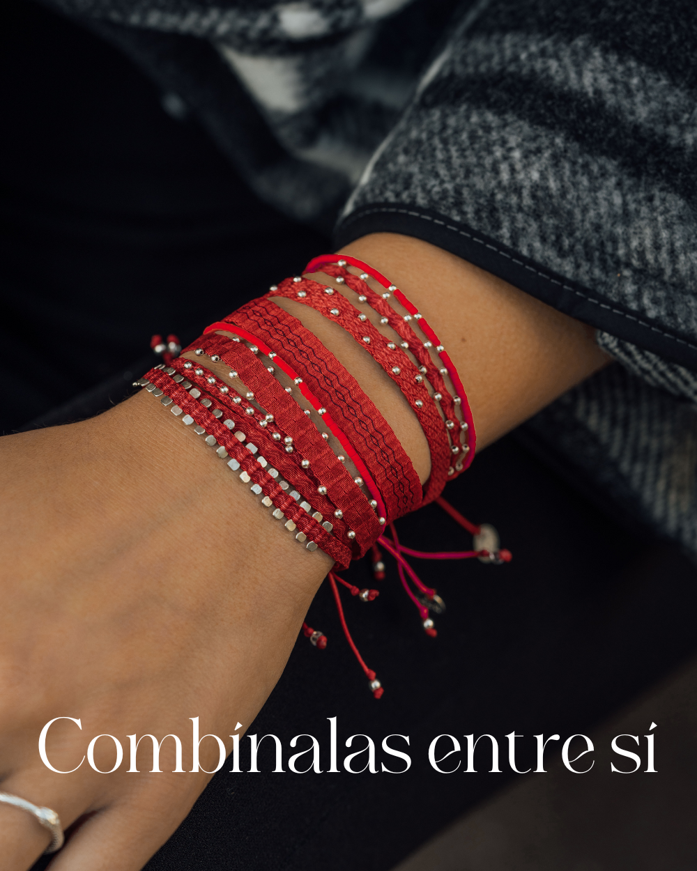 Pulsera Telar Fina Roja