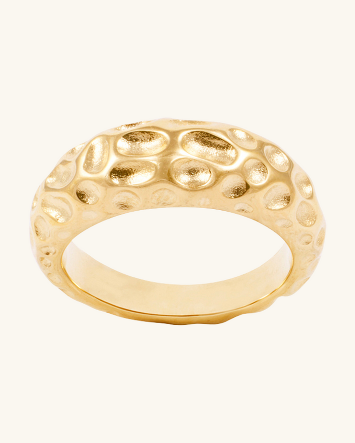 Anillo Chunky Relieve de Acero Bañado en Oro