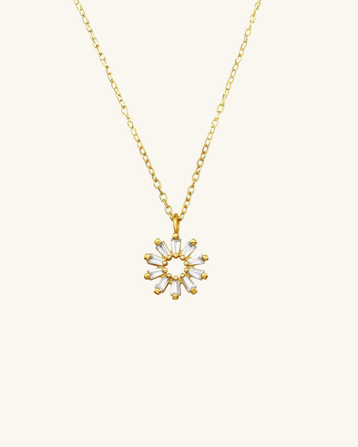 Collar Flor y Circones Bañado en Oro - Zazü