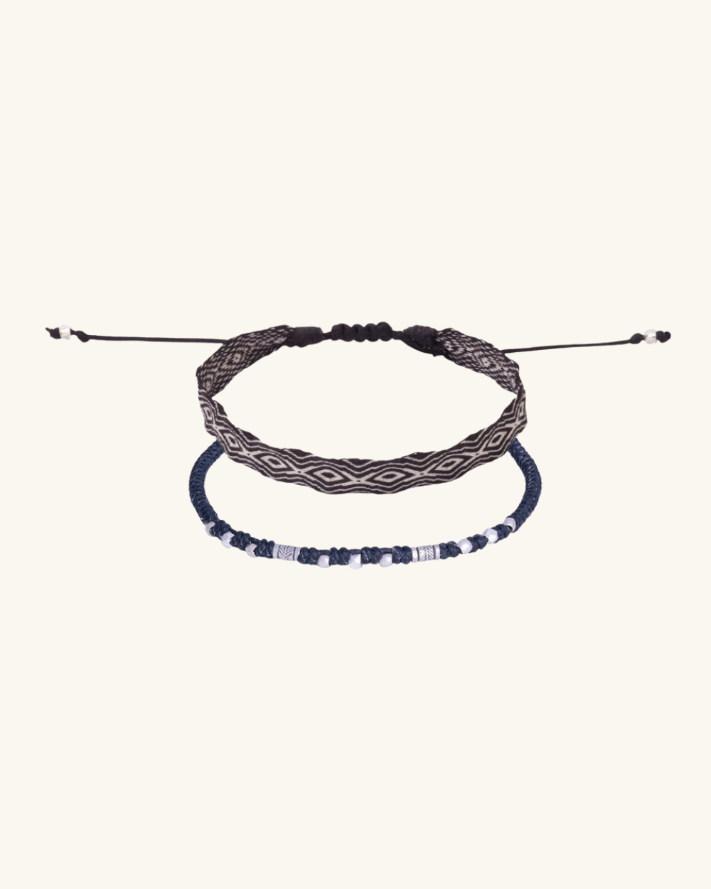 Pack Pulseras Negra con Plata y Telar Negra