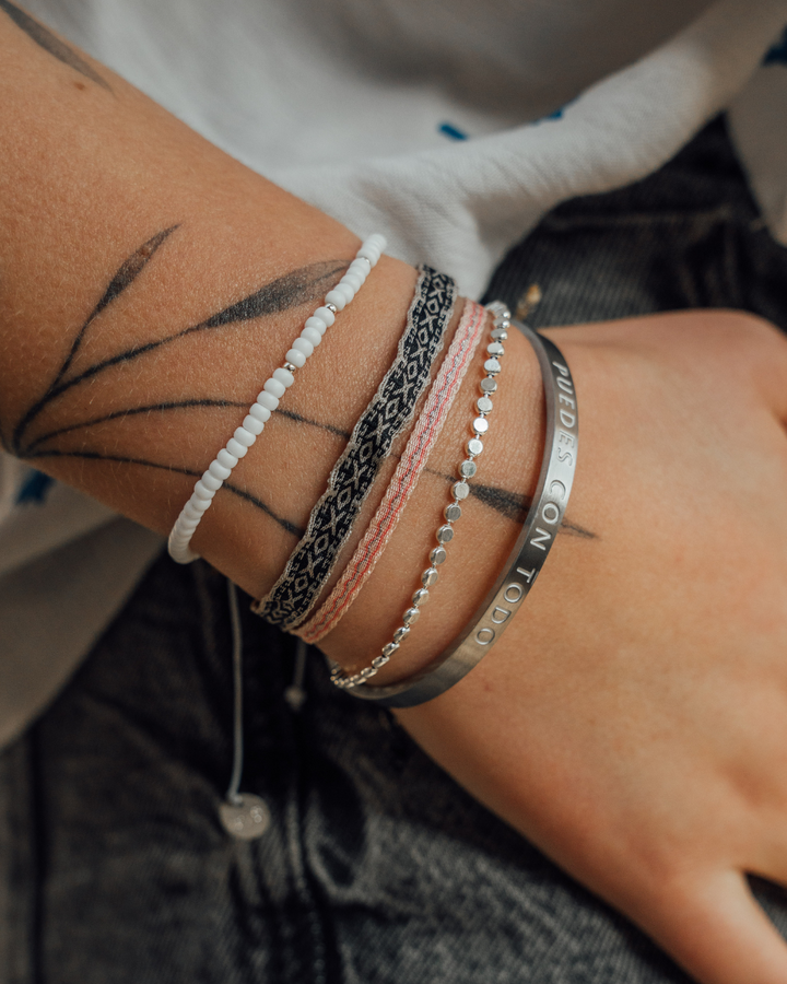 Pulsera Candy Blanca con Mostacillas de Plata