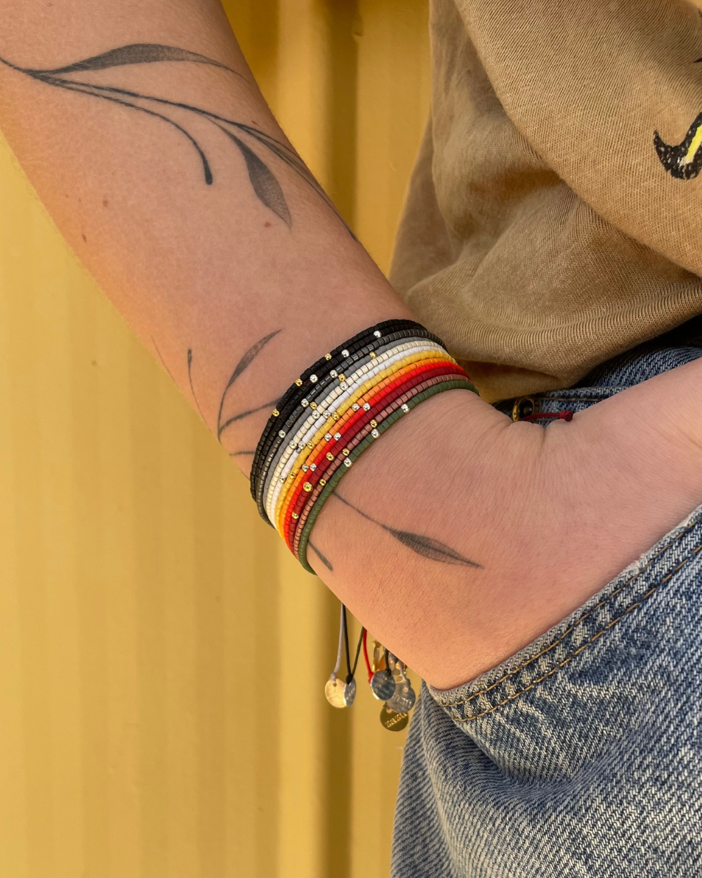 Pulsera Verde Militar con mostacillas de plata