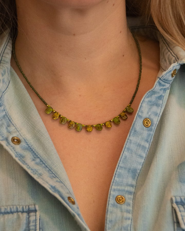 SAMPLE SALE Collar Fantasía Verde Musgo